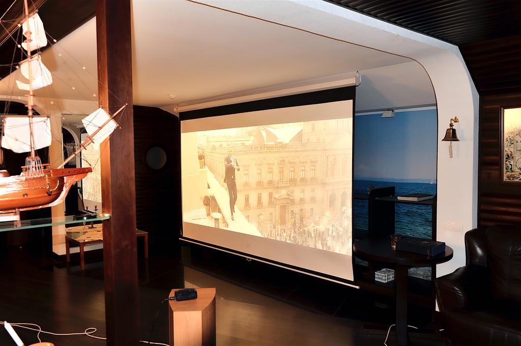 The Sky Loft Apartment Kiev Ngoại thất bức ảnh